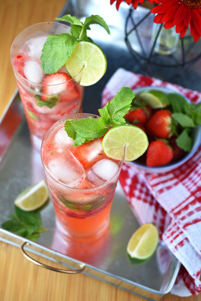 This family-friendly Strawberry No-jito is a great party drink for Canada Day or Fourth of July! Alcohol-free, vegan, full of natural ingredients & delish!