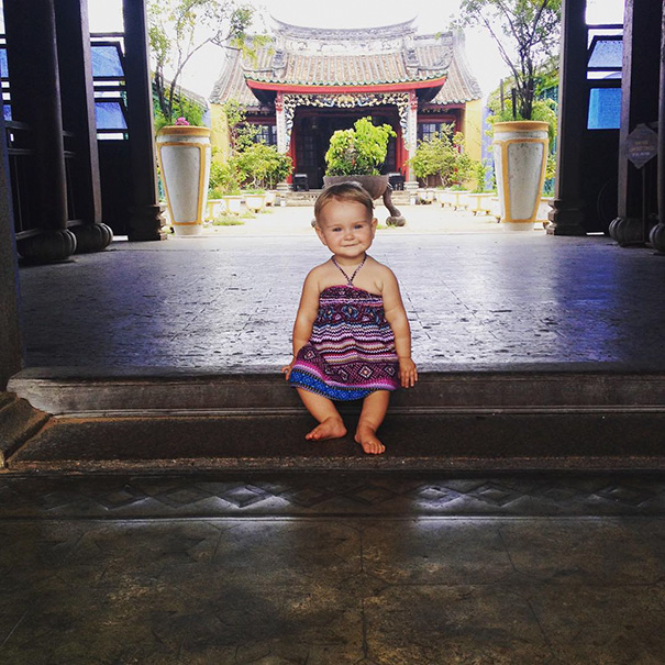 “Little miss was born in London, has a mum from Ireland and a dad from New Zealand…” - 1-Year-Old Has Been Travelling Around The World Since She Was Born “Little miss was born in London, has a mum from Ireland and a dad from New Zealand…” - 1-Year-Old Has Been Travelling Around The World Since She Was Born