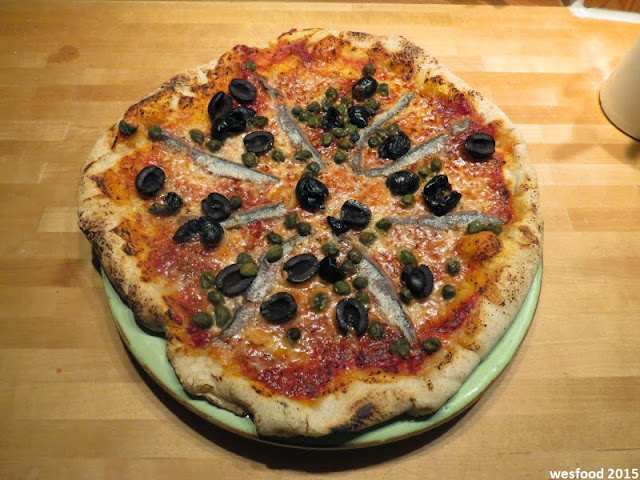 WesFood - Herr Westerhausen kocht ...: Pizza mit Kapern, Oliven und ...