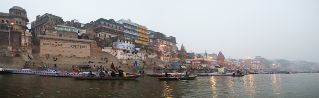 Rio Ganges a su paso por Varanasi