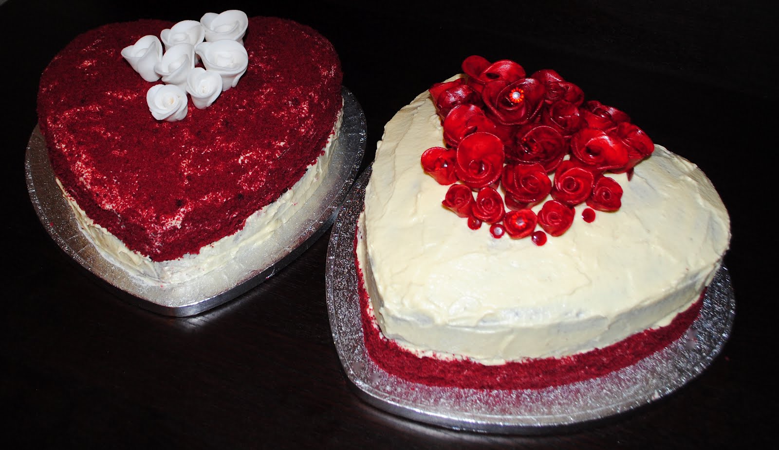 CutchiCakes Red Velvet Roses Cakes 40th Anniversary
