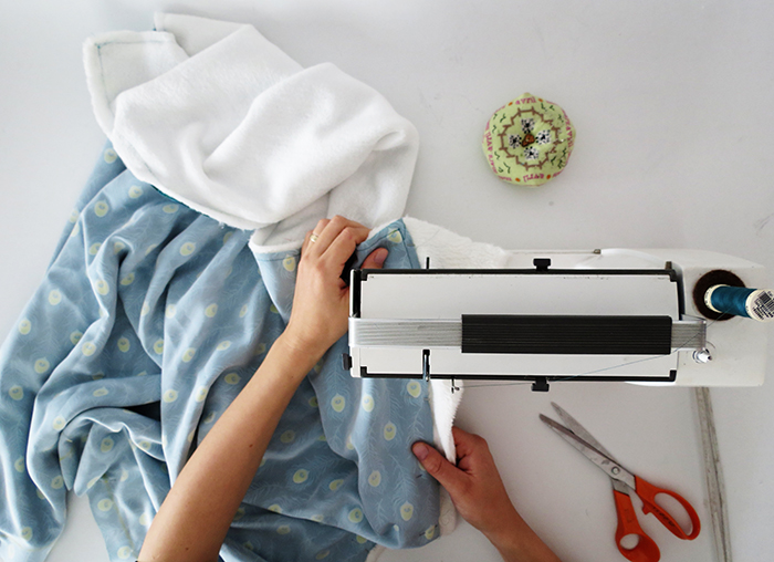How to sew a crib bumper and a baby blanket Ohoh Blog