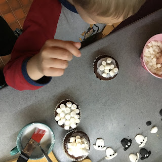 Schaf-Cupcakes, Schafsmuffins, Backmischung, Hema, Details auf Kinderbuchblog Familienbücherei