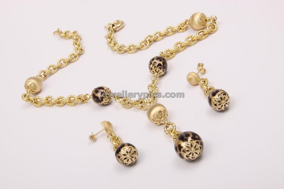 jewelry 18 karat Italian gold jewellery set designs by CK chetty