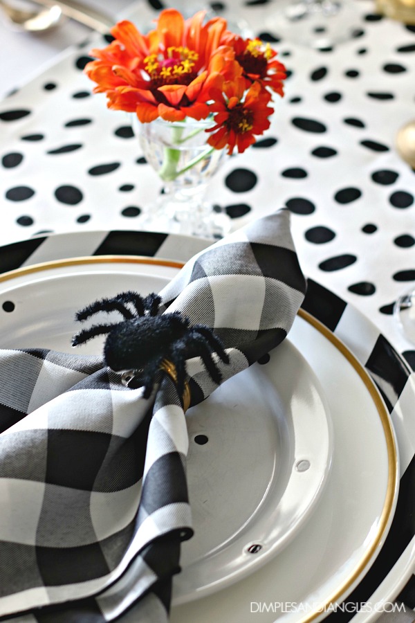 HALLOWEEN MIX AND MATCH TABLESCAPE | Dimples and Tangles