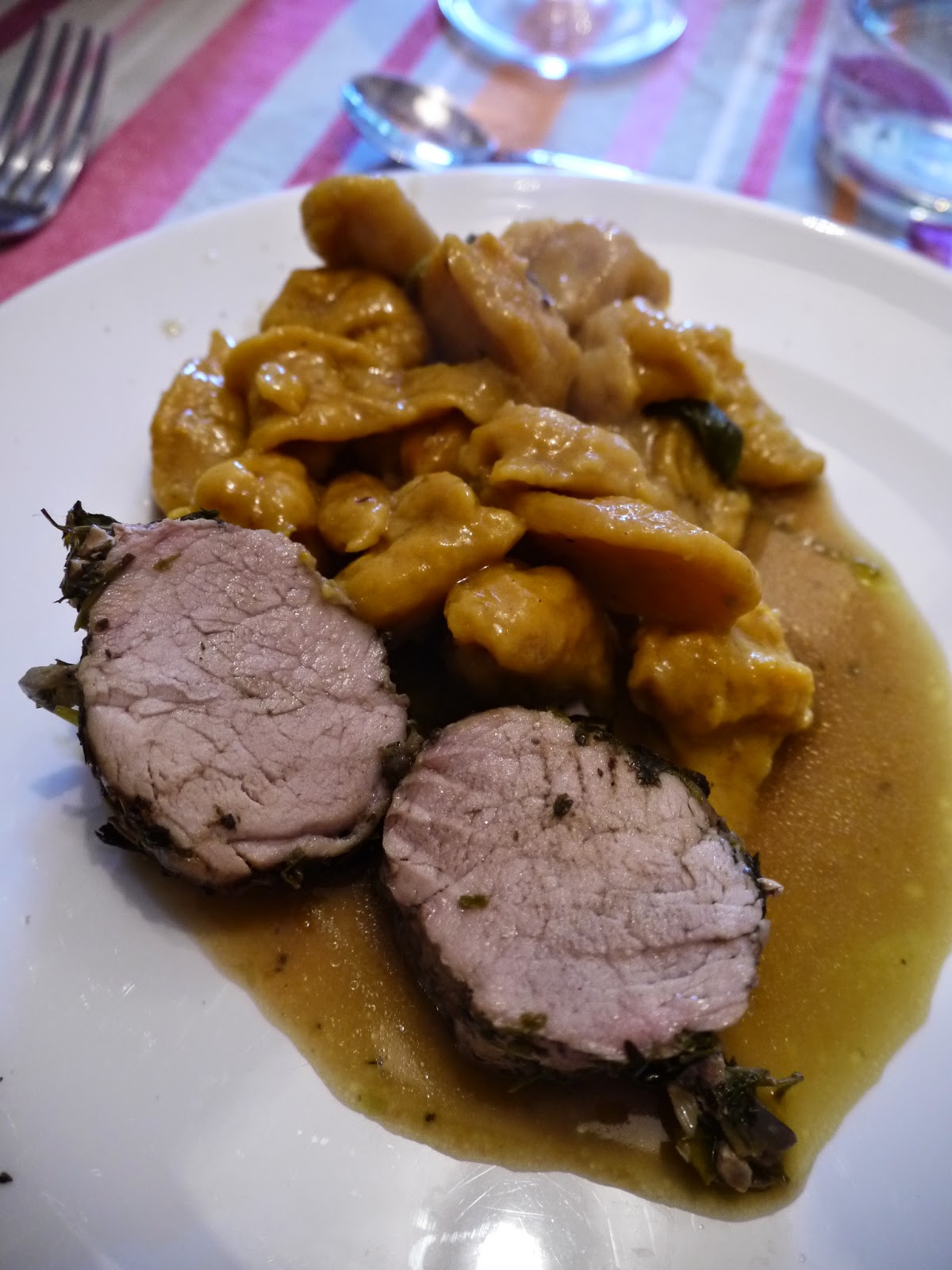 roasted pork loin with pumpkin gnocchis by Appetit Voyage