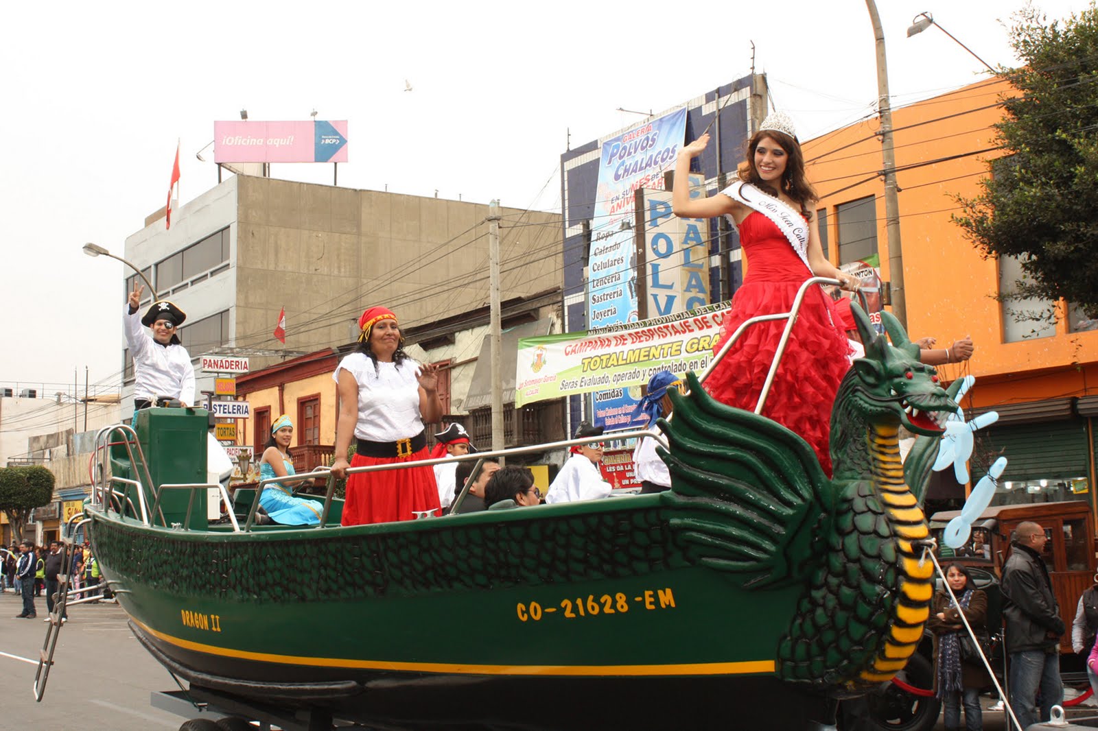 "el reportero vecinal" EL CALLAO TERMINÓ CELEBRACIONES DE ANIVERSARIO CON GRAN PASACALLE TURÍSTICO