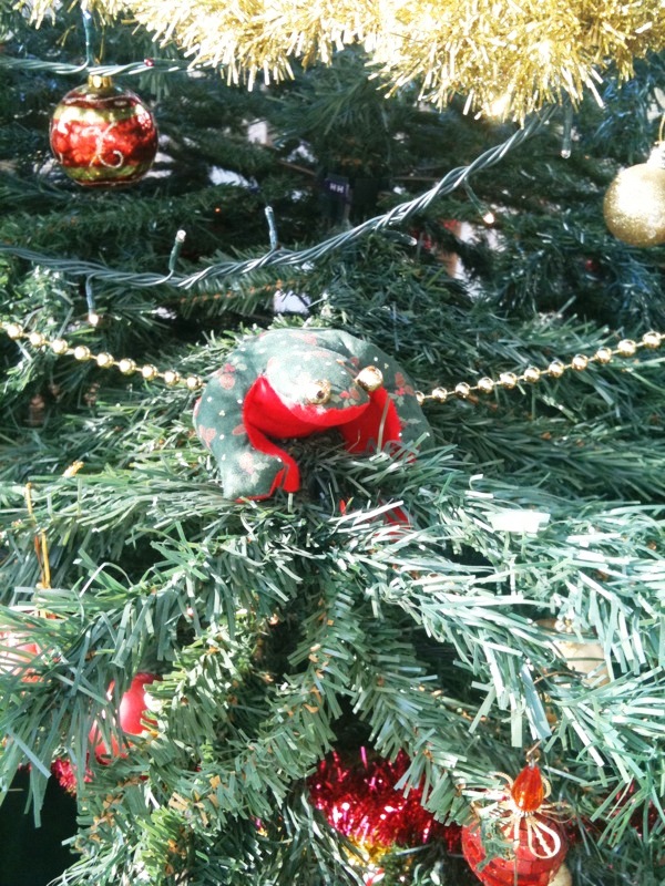 Ladies who do lunch in Kuwait Christmas Trees in Kuwait 2011 Photo Gallery