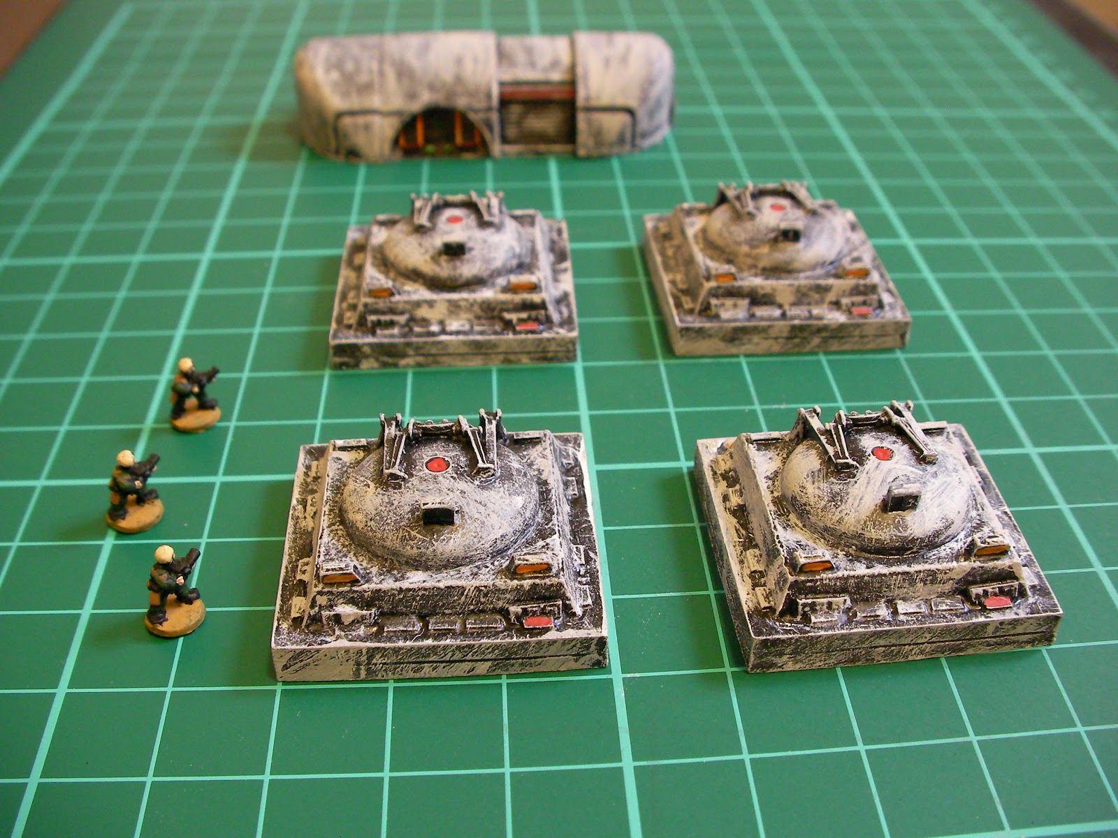 SteelonSandBlog: 6mm Sci-Fi: Some progress on Real Estate....