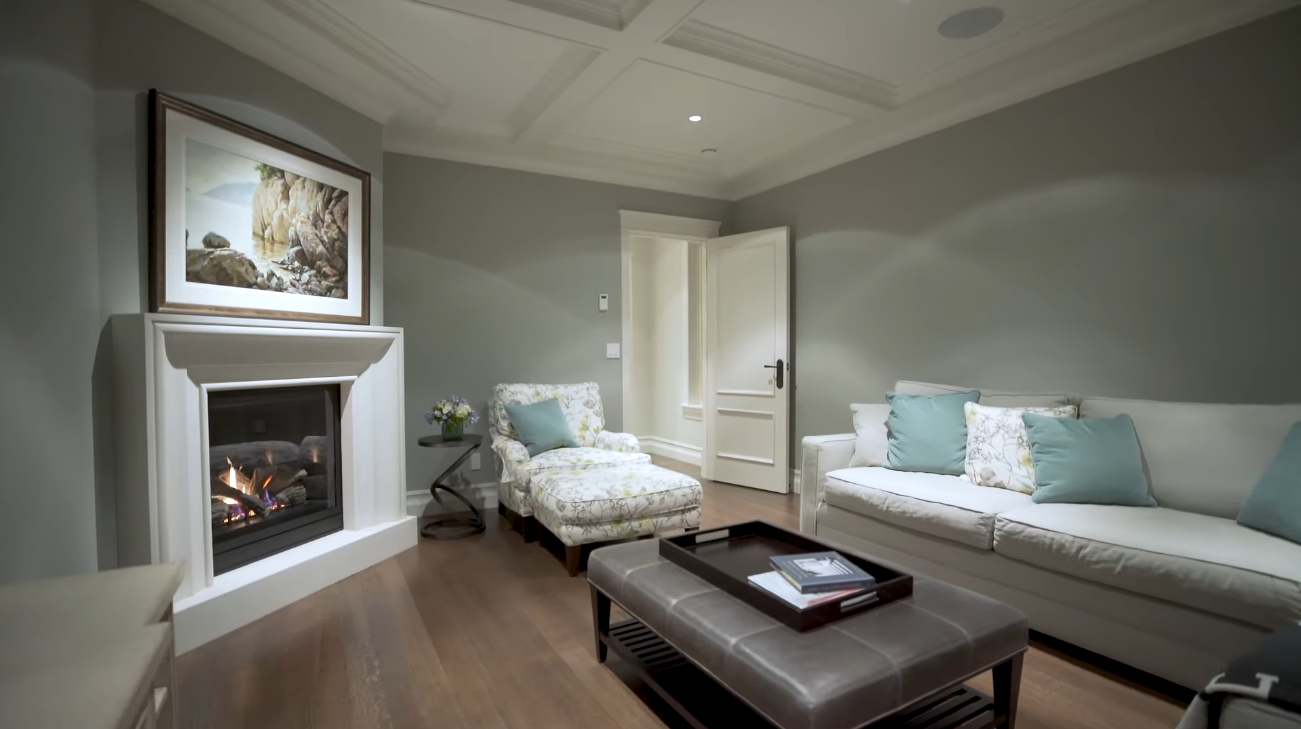 21 Photos vs. 13472 13A Avenue, White Rock | Neacsu Denner Group - Luxury Home And Interior Design Video Tour