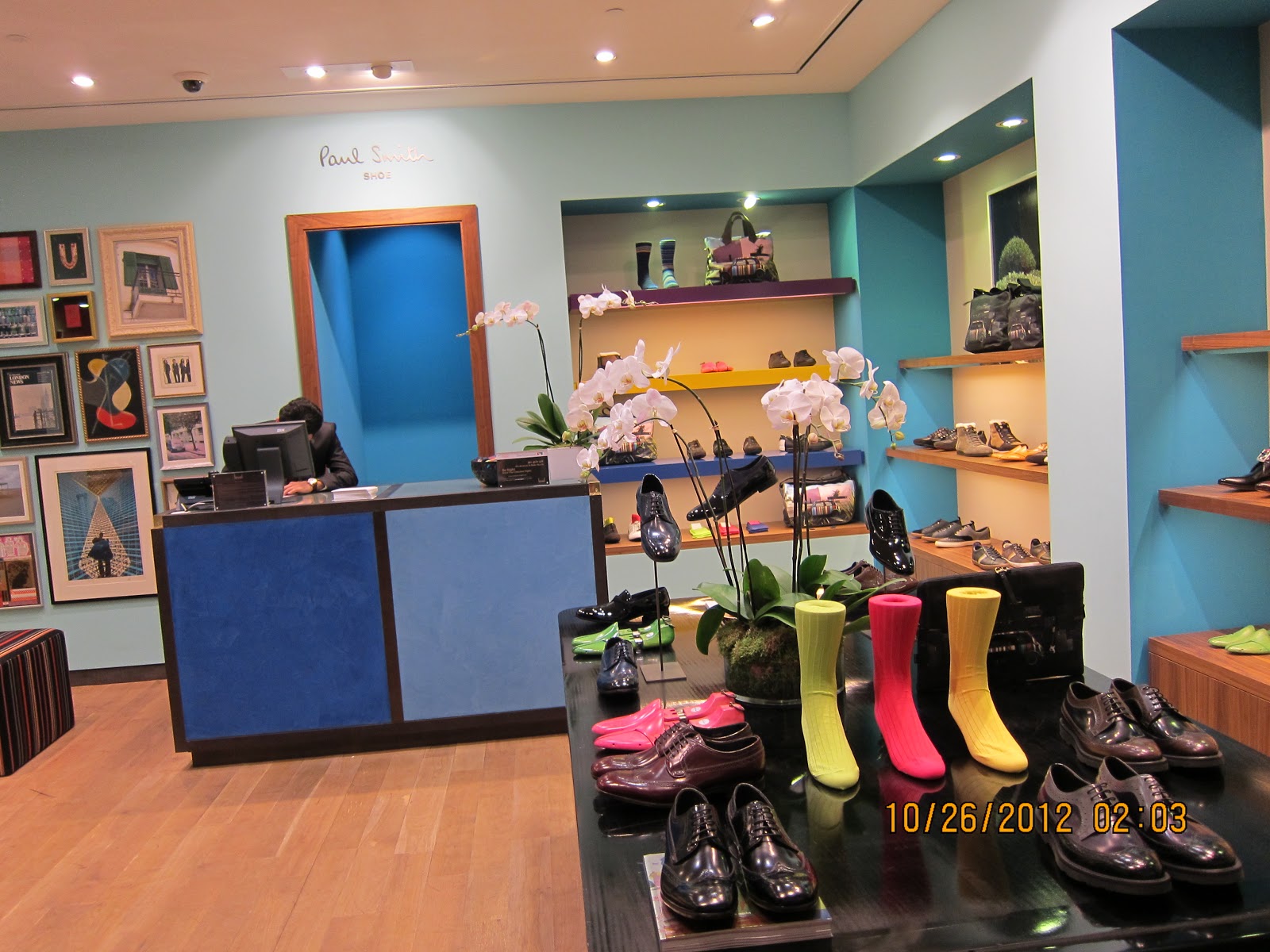 Diary of An Ordinary Expat At A Glance Level Shoe District