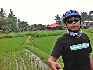 Bersepeda ke Bukit Campuhan Ubud Gianyar