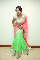 sanajana-new-photos-in-saree-tollyscreen