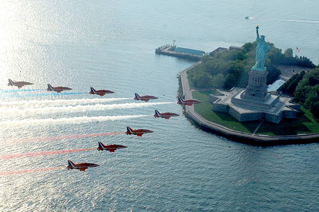 RED ARROWS TO LIGHT UP NORTH AMERICAN SKIES ON LANDMARK TOUR Blog