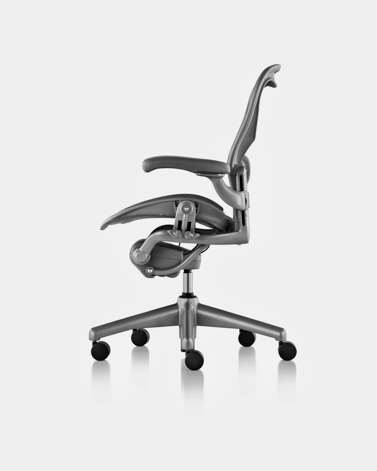 Herman Miller Aeron Ofis Koltuğu ve Sandalyesi Çalışma