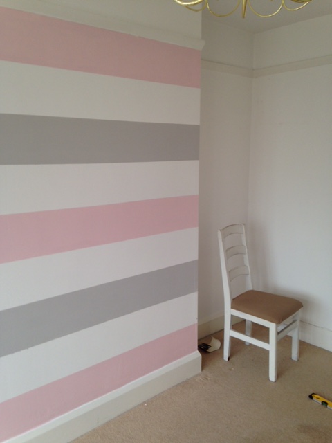 How To Paint A Striped Feature Wall