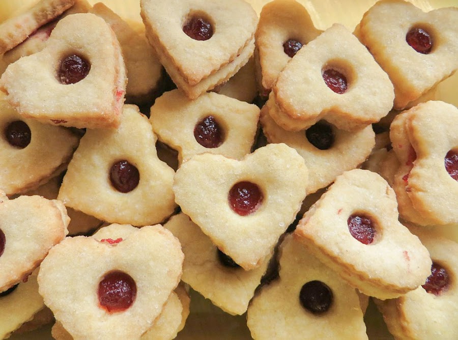 galletas linzer con mermelada de frambuesa