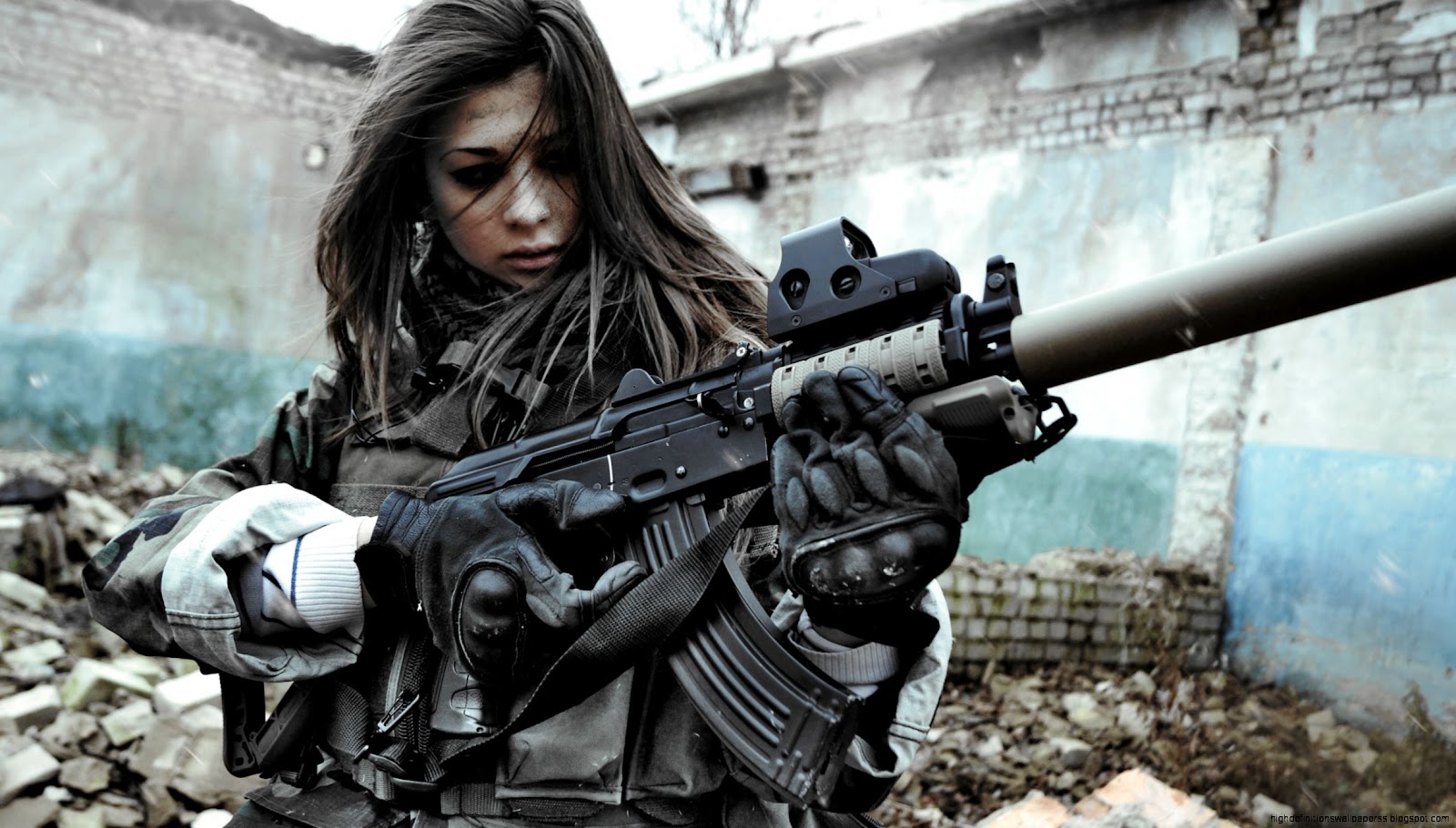 War Soldier Girl Take Weapon Hd Wallpaper