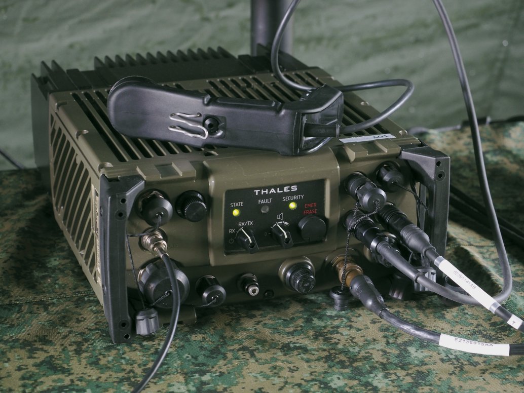 DEFENSE STUDIES Singapore Enhances Army Battlefield Communications