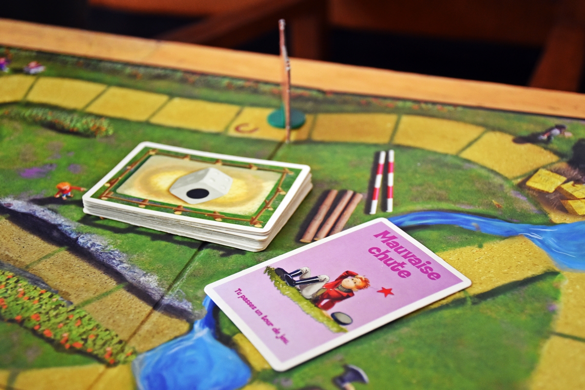 { Jeudi' jeu : Poney club } - Merci qui ? Merci Montessori