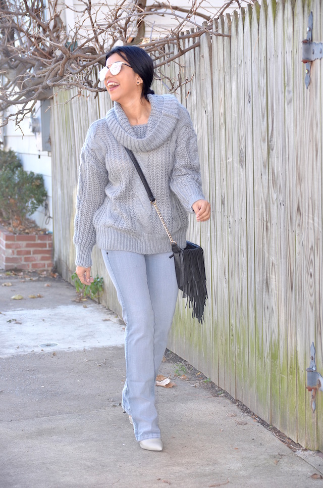Gray Jeans Outfit -Mari Estilo- Jeans, Cable Sweater, winter style, latinablogger