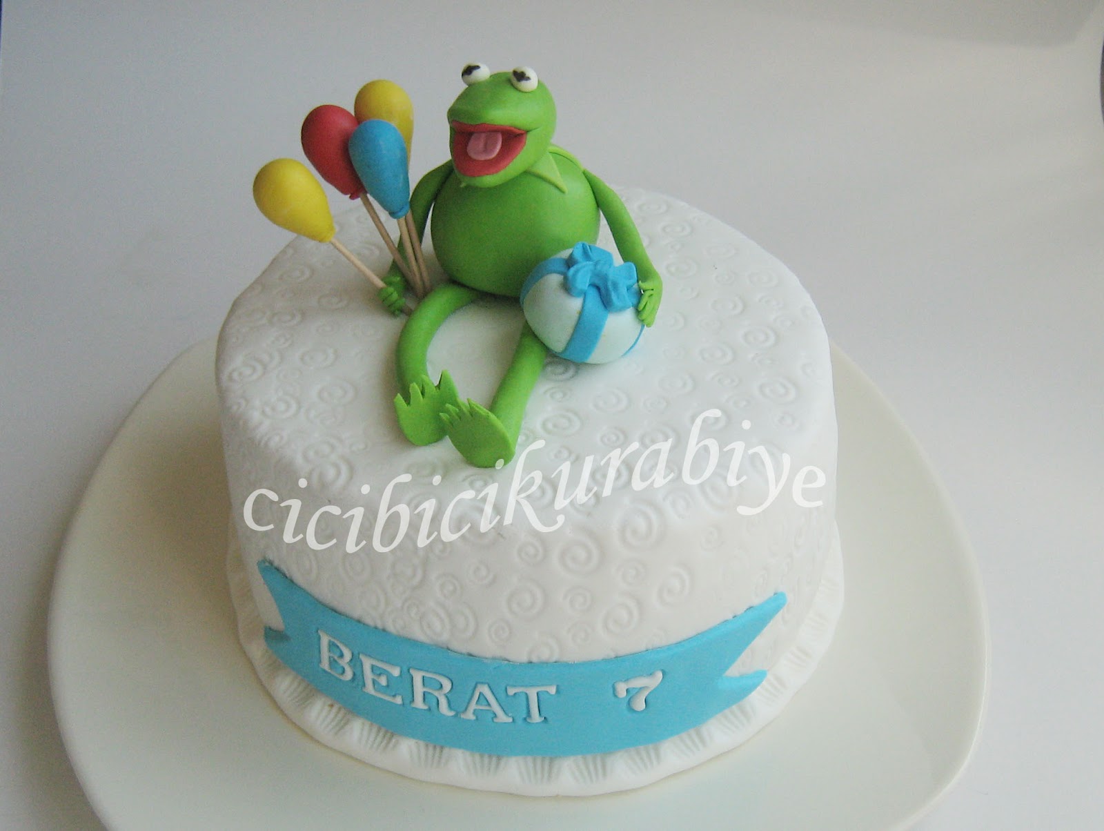 Cici Bici Kurabiye & Cupcake & Pasta İzmit: Nisan 2012