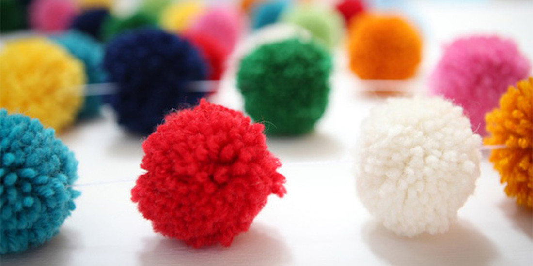 Pompon In Feltro Di Lana Al 100% - 1 Cm - 100 Pezzi - Colori Natalizi (bianco Avorio, Rosso E Verde Scuro) - Italia - Foto 5