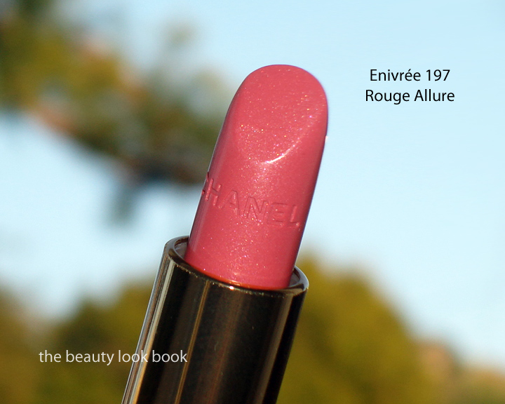 Holiday 2011 Makeup Review: Chanel Rouge Allure in 197 Enivrée