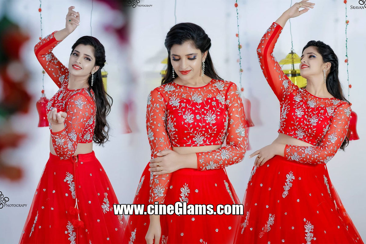 Telugu Tv Anchor Shyamala Photoshoot In Red Dress