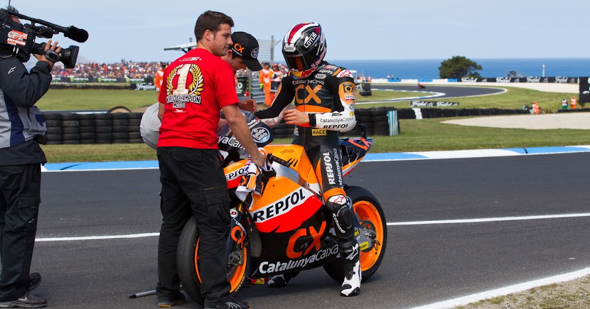 Racing Cafè: Marc Márquez World Champion Moto2 2012