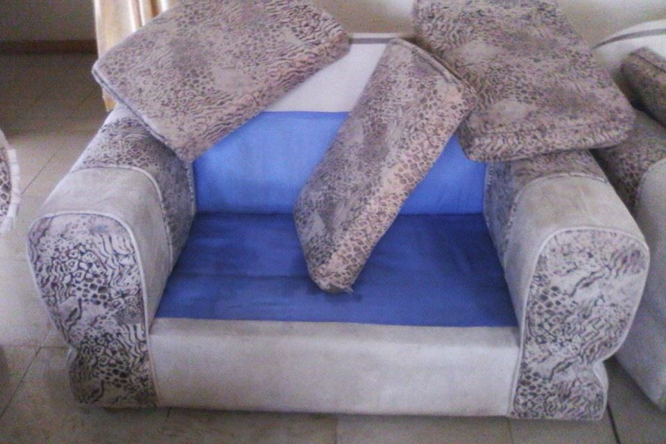 SOFASET / CARPET CLEANING SERVICES IN NAIROBICONPEST CLEANING SERVICES SOFA SET AND CARPET
