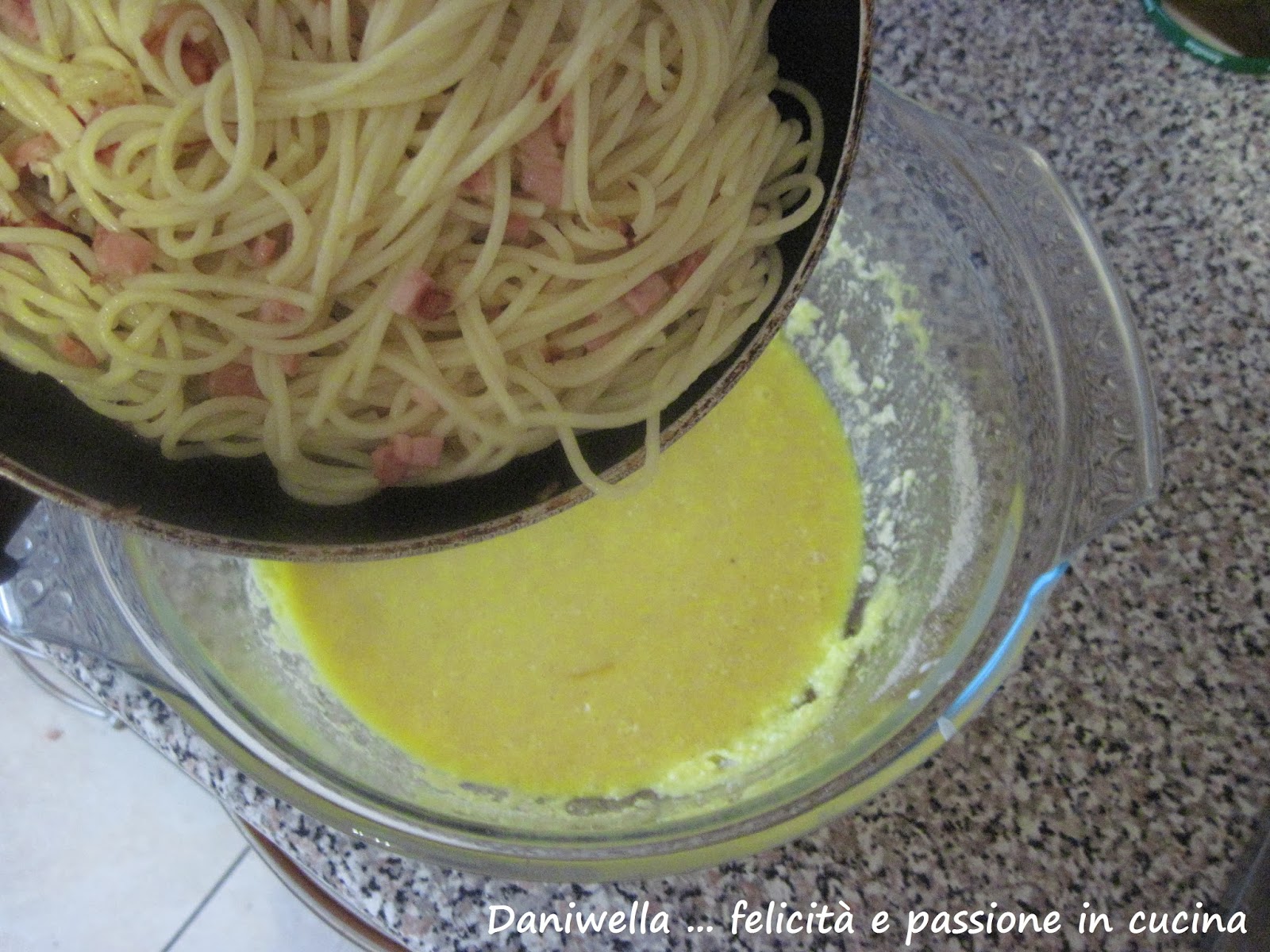 CARBONARA CHE PIACE A NOI OVVERO VARIANTE CON IL PROSCIUTTO COTTO