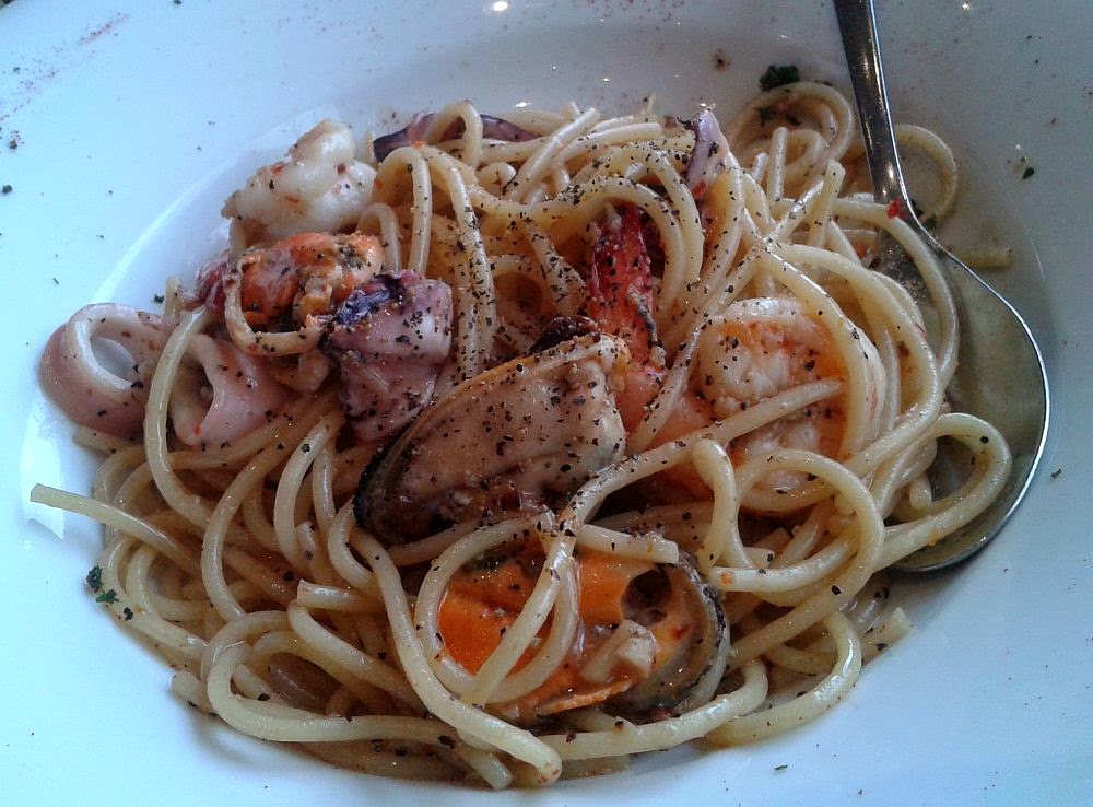 foodbin Bubbles and BitesGenting