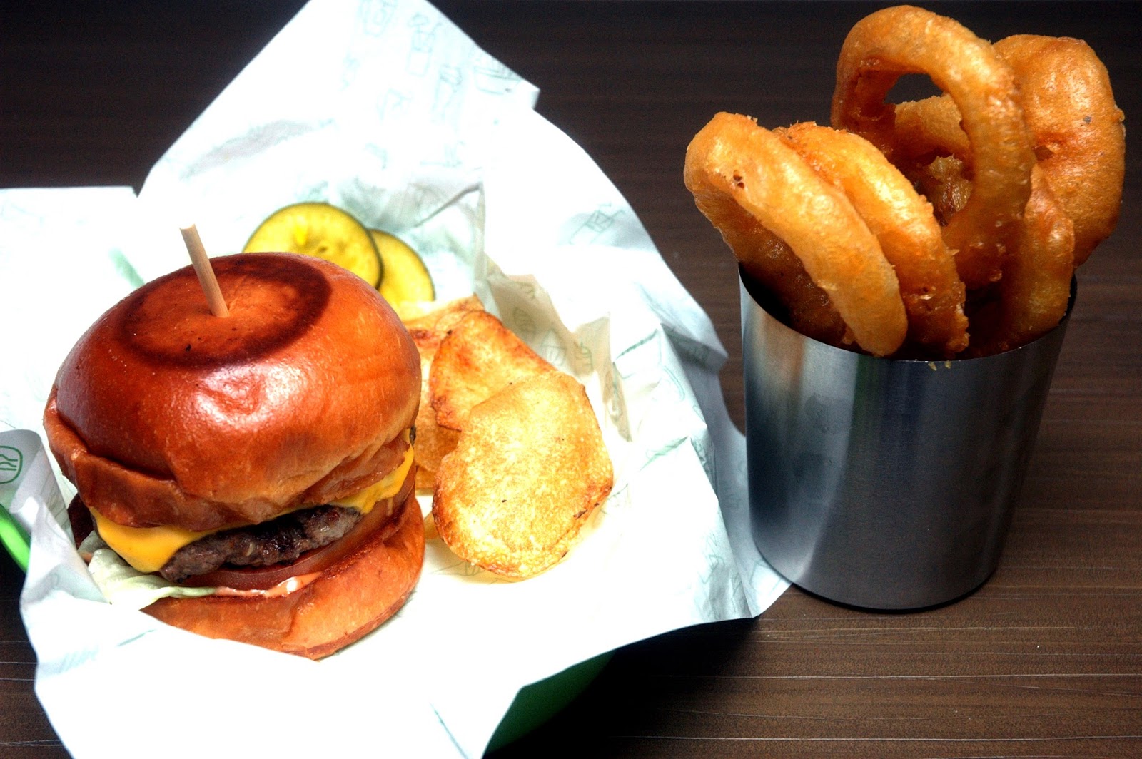 DUDE FOR FOOD Now Grinding Up North Grind Burger at The Block