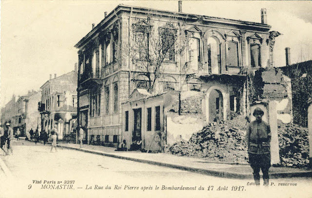 Bitola, August 17, 1917 Dear friend!  I send you this postcard from Monastir (Bitola) after the bombing of Bulgarians. Many houses are destroyed like the ones on the picture and many residents left the city to seek refuge in the surrounding villages south of the city. Greeting Pierre.
