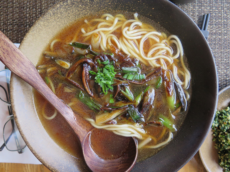 eel noodle soup. 