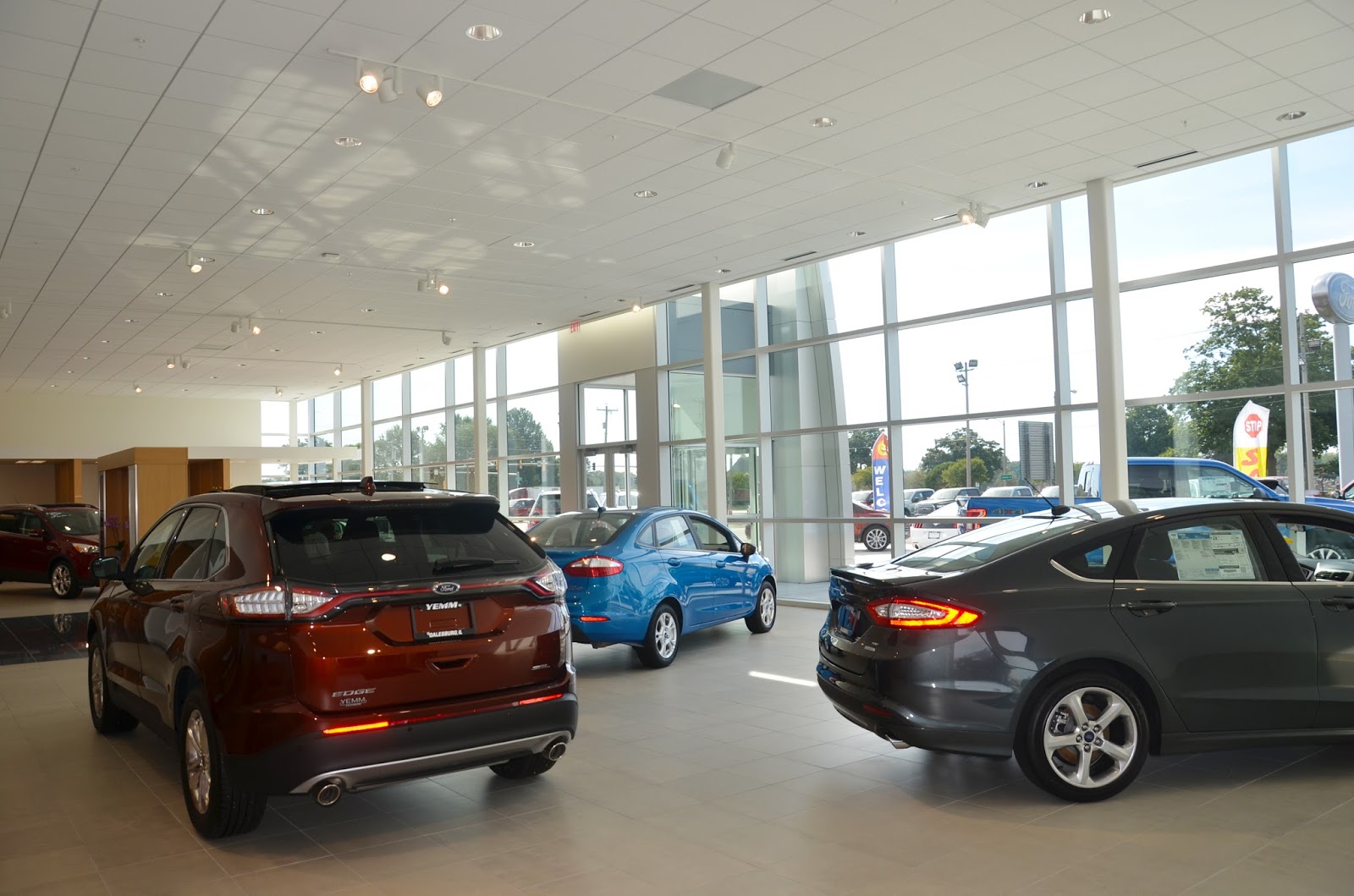P.J. Hoerr, Inc. Yemm Ford Dealership Renovation/Addition