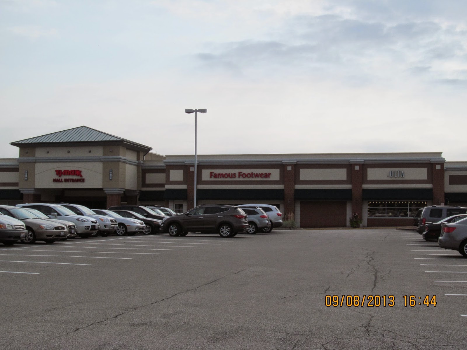 Trip to the Mall Deerbrook Mall (Deerfield, IL)