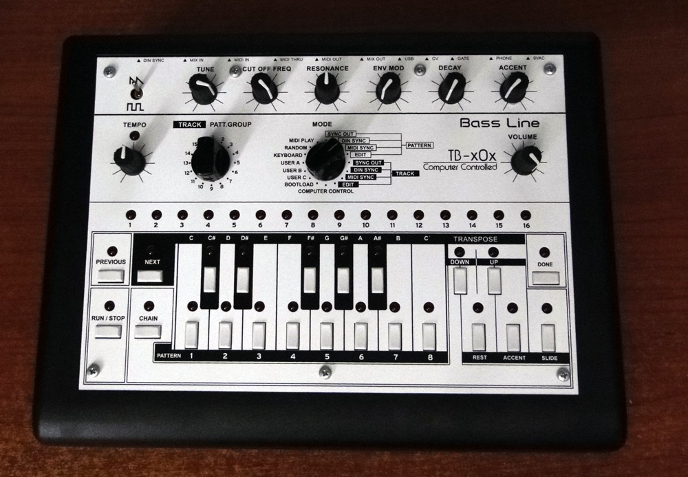 MATRIXSYNTH x0xb0x Adafruit edition + Doepfer Dark Energy mk1