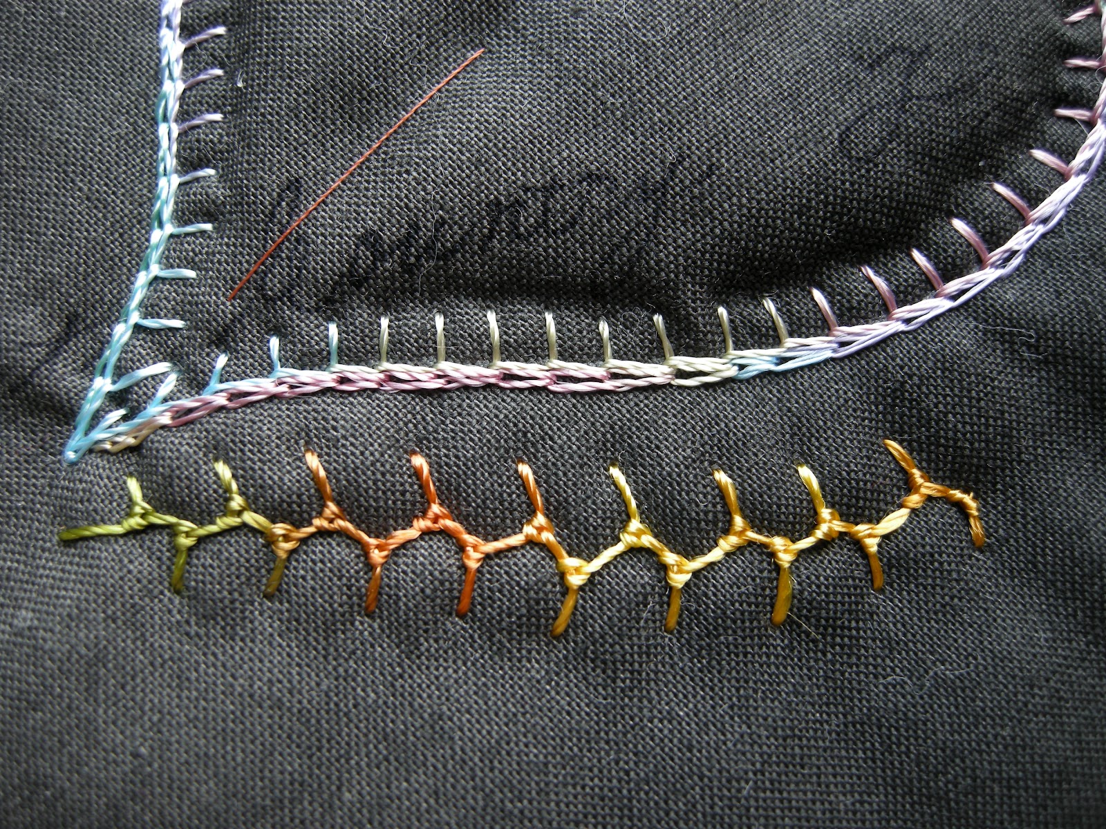Queenie's Needlework: Knotted Cretan Stitch