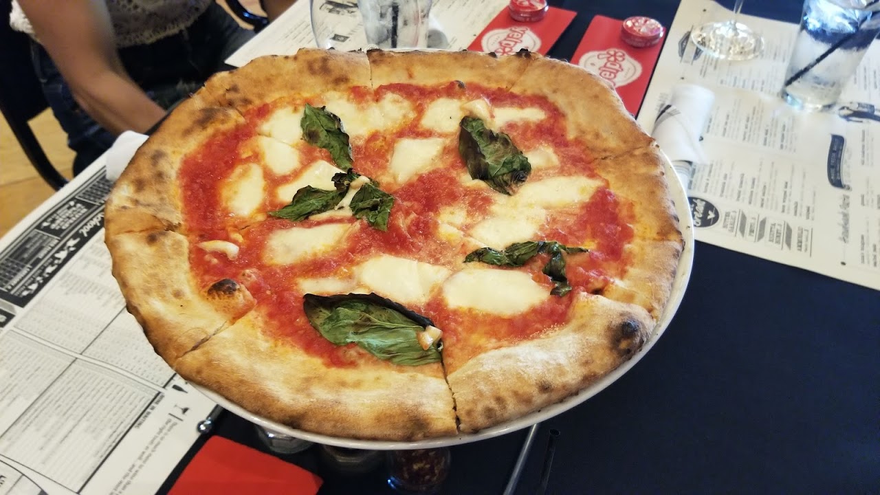 Pizza at Pop's for Italian, Ferndale, MI
