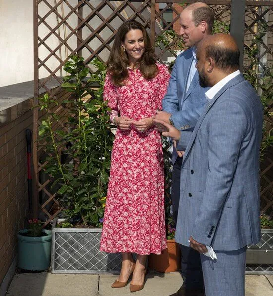 Kate Middleton wore Beulah London Calla floral shirt dress and Ralph Lauren Celia pumps, Kate a new gold pyramid charm earrings from Missoma
