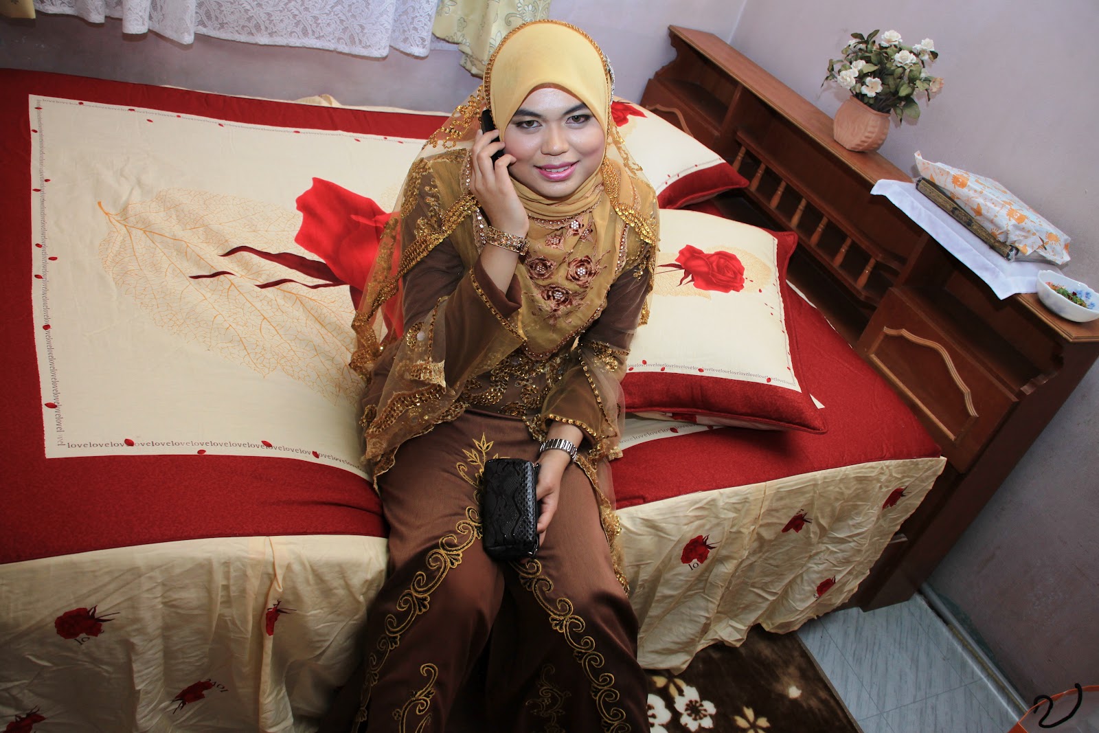 baju pengantin cokelat klasik