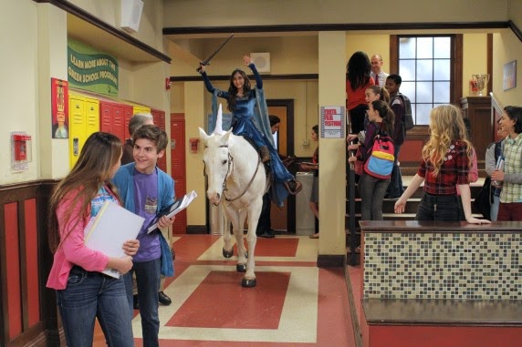 Girl Meets World - Episode 1.14 - Review: "I approveth this messageth"