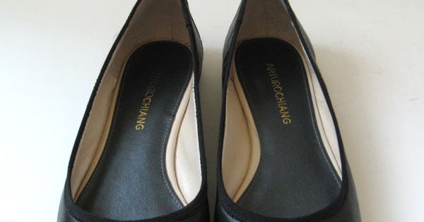 black flats size 7