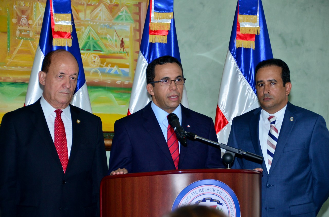 NAVARRO RESALTA ALCANCES NUEVA LEY DE RELACIONES