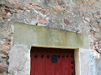 Detall de la llinda de la porta de Can Tauler. Autor: Carlos Albacete