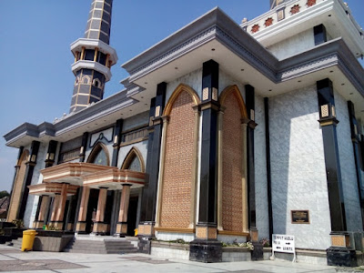 masjid Agung Baitul Mukminin Jombang
