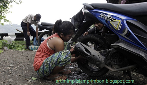 14 Arti Mimpi Ban Sepeda Motor Bocor Menurut Islam Dan Primbon Jawa Lengkap Arti Mimpi Islam Primbon