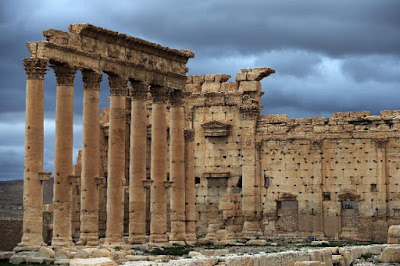 Syria archaeological sites looted 'on industrial scale'